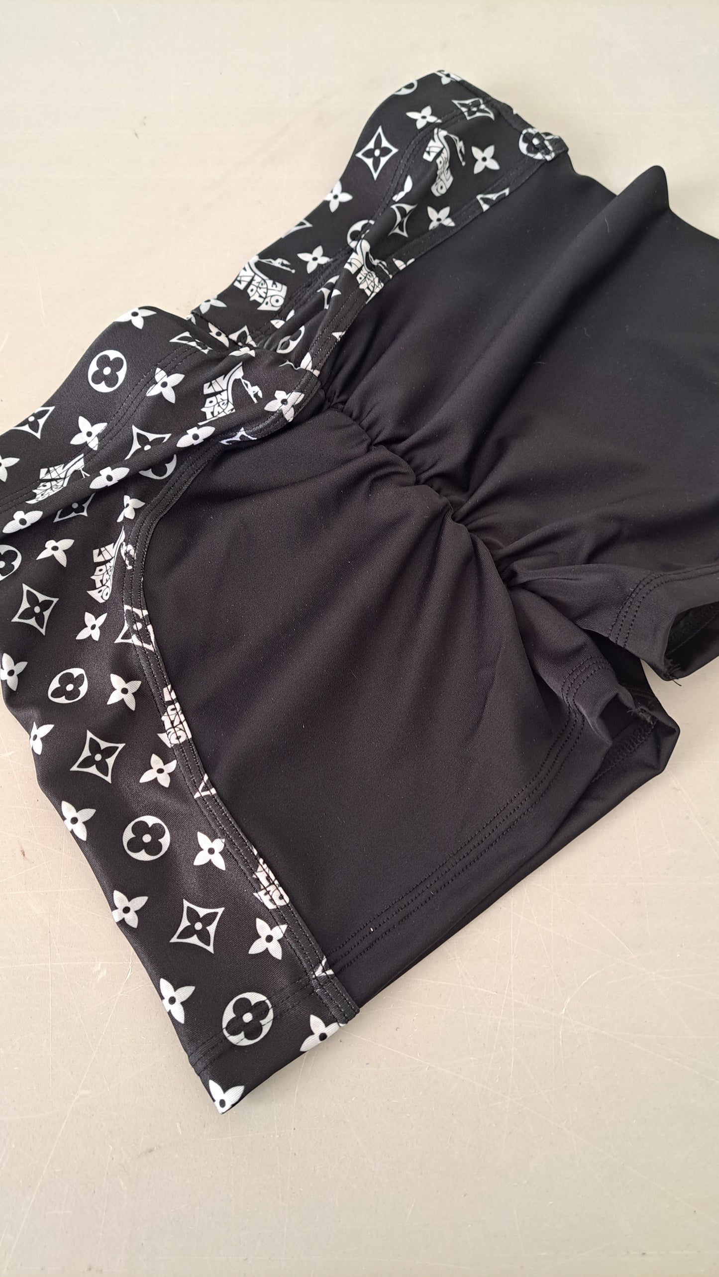 Slip shorty c/banda Liv - Flamingo pole wear