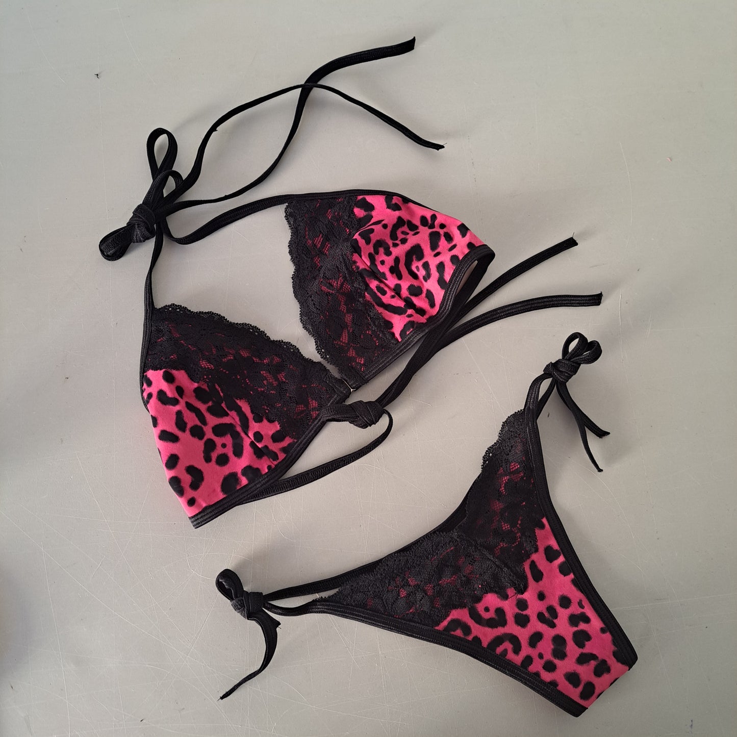 Completo bikini string lace maculato fucsia - Flamingo pole wear