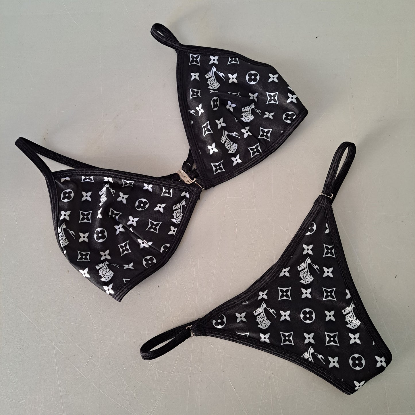 Completo liv beach string fix nero - Flamingo pole wear