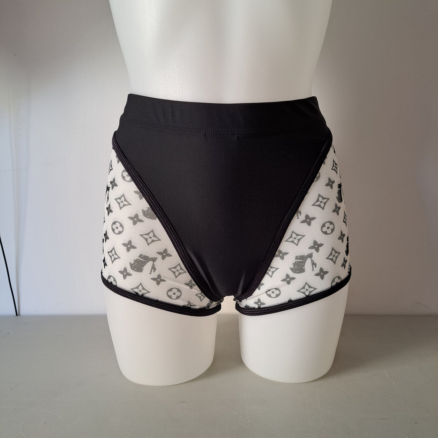 Slip shorty string Liv lillá - Flamingo pole wear