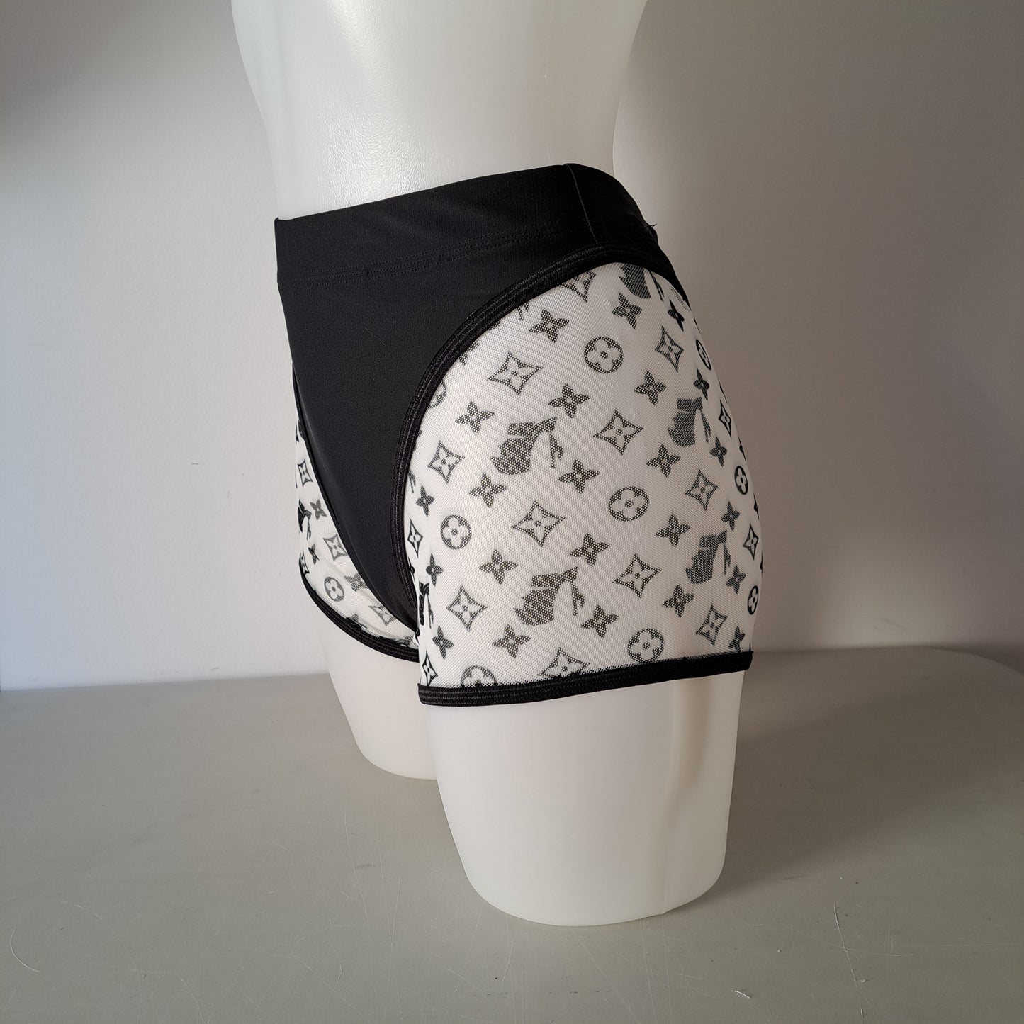 Slip shorty string Liv lillá - Flamingo pole wear