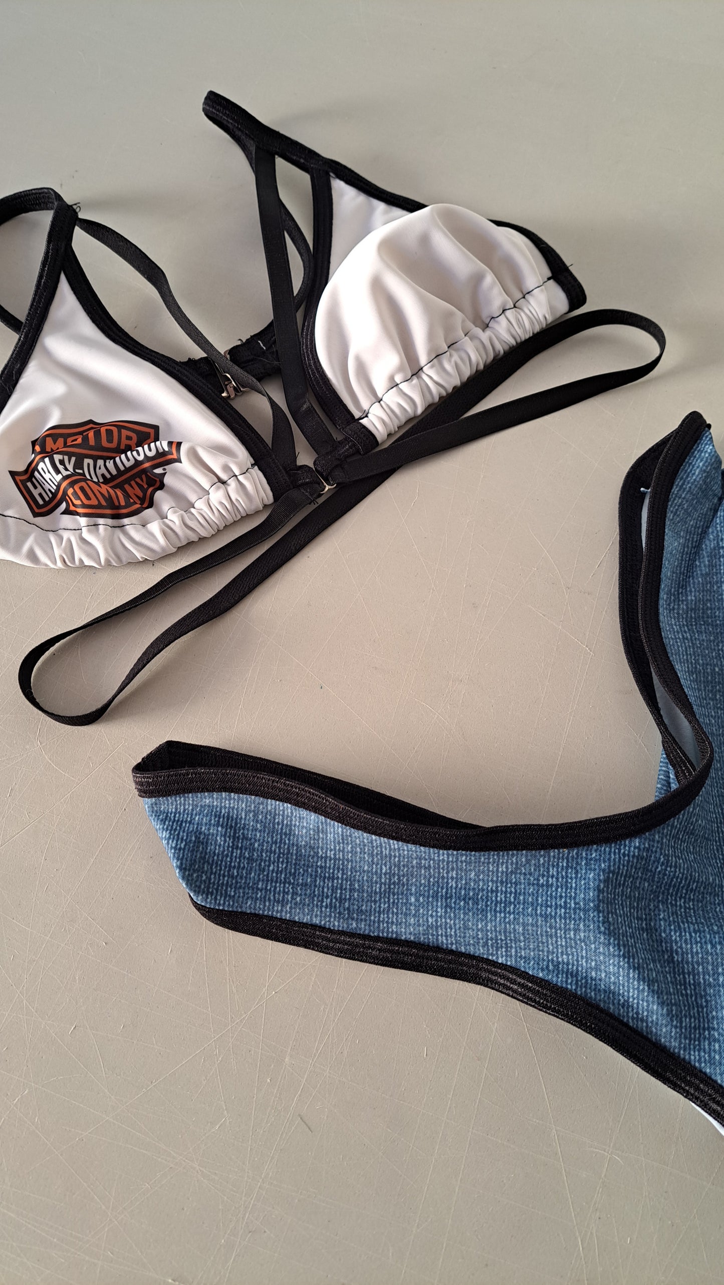 Completo Liv curly bikini harley - Flamingo pole wear