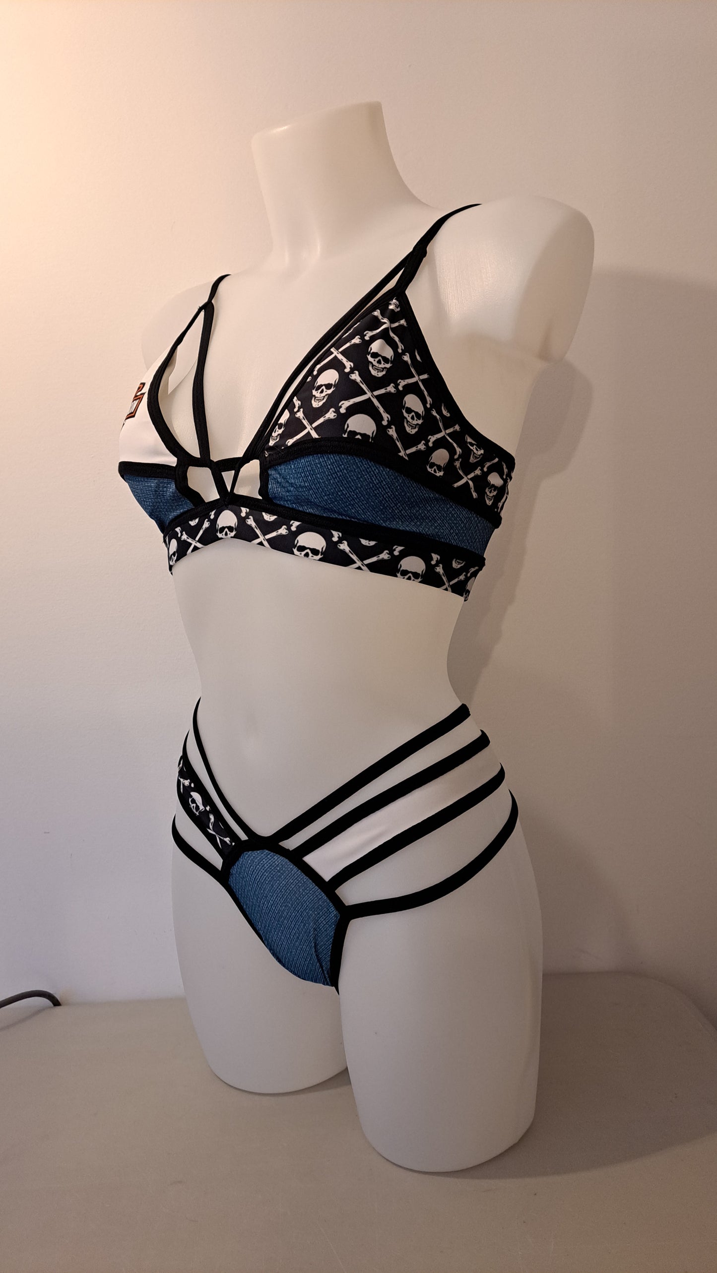Completo ville band harley jeans - Flamingo pole wear
