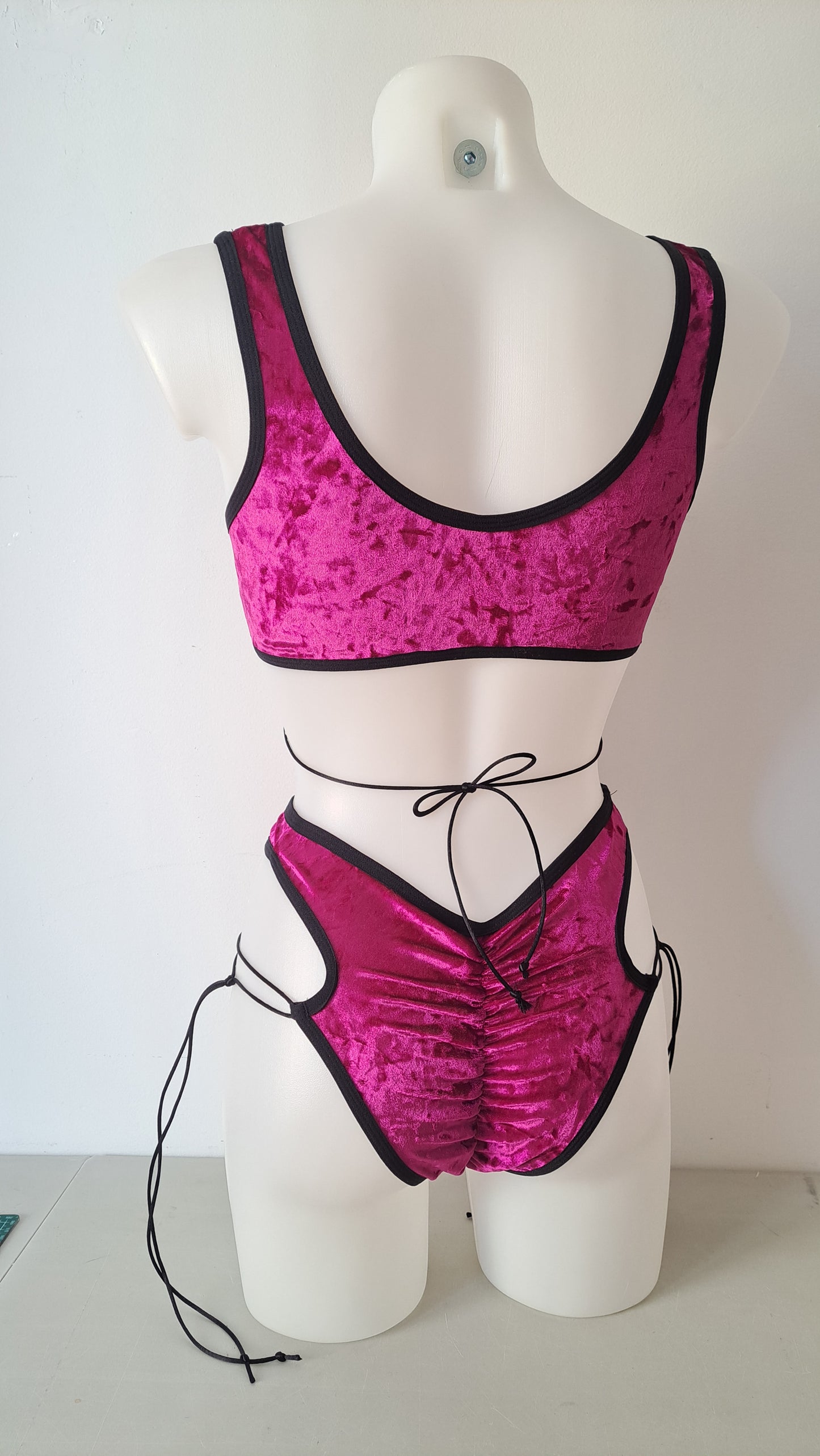 Completo elettra crush velvet magenta nero