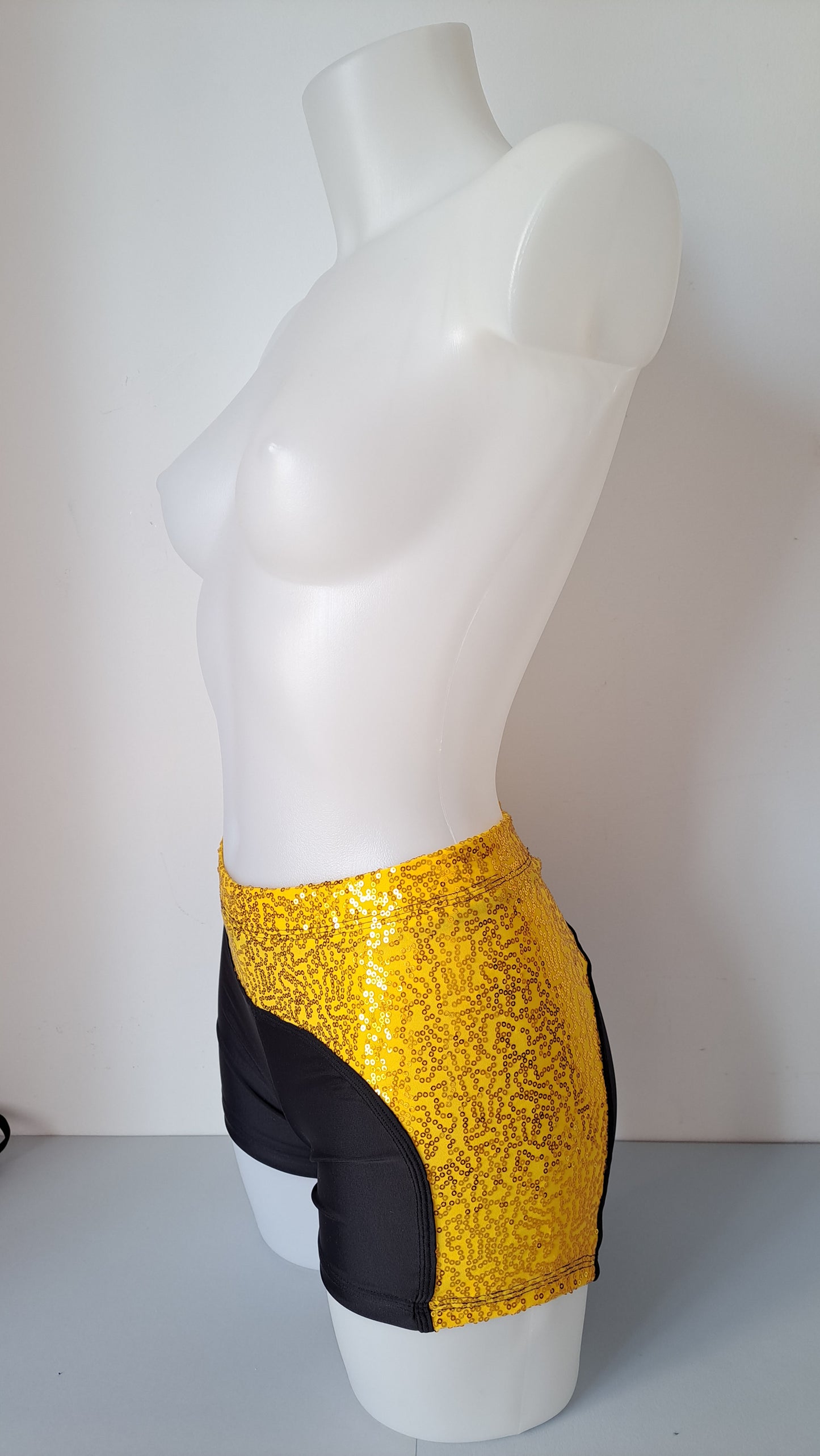 Slip shorty c/banda nero pailettes gialle