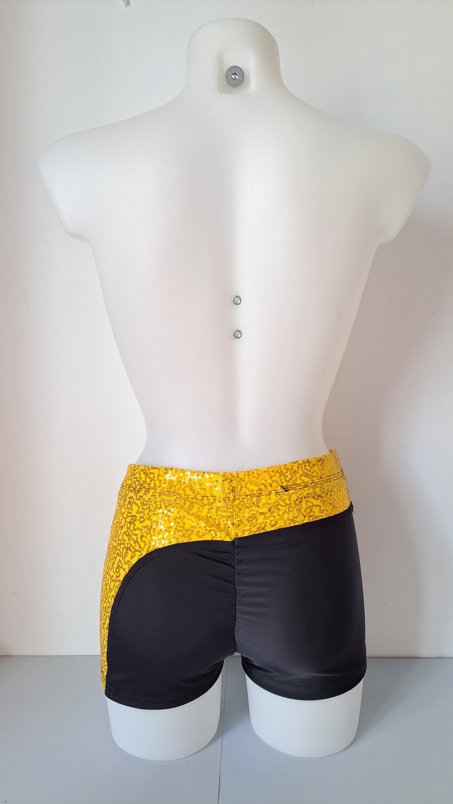 Slip shorty c/banda nero pailettes gialle