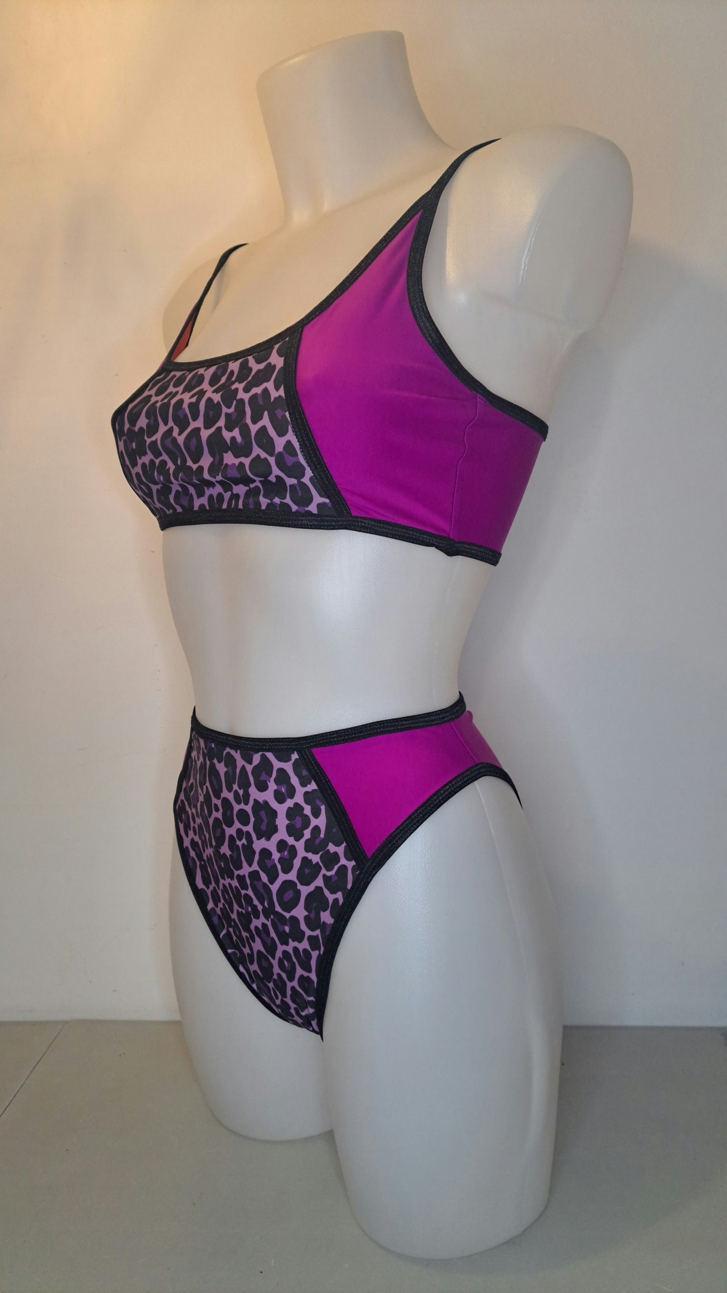 Completo jungle magenta (sample)