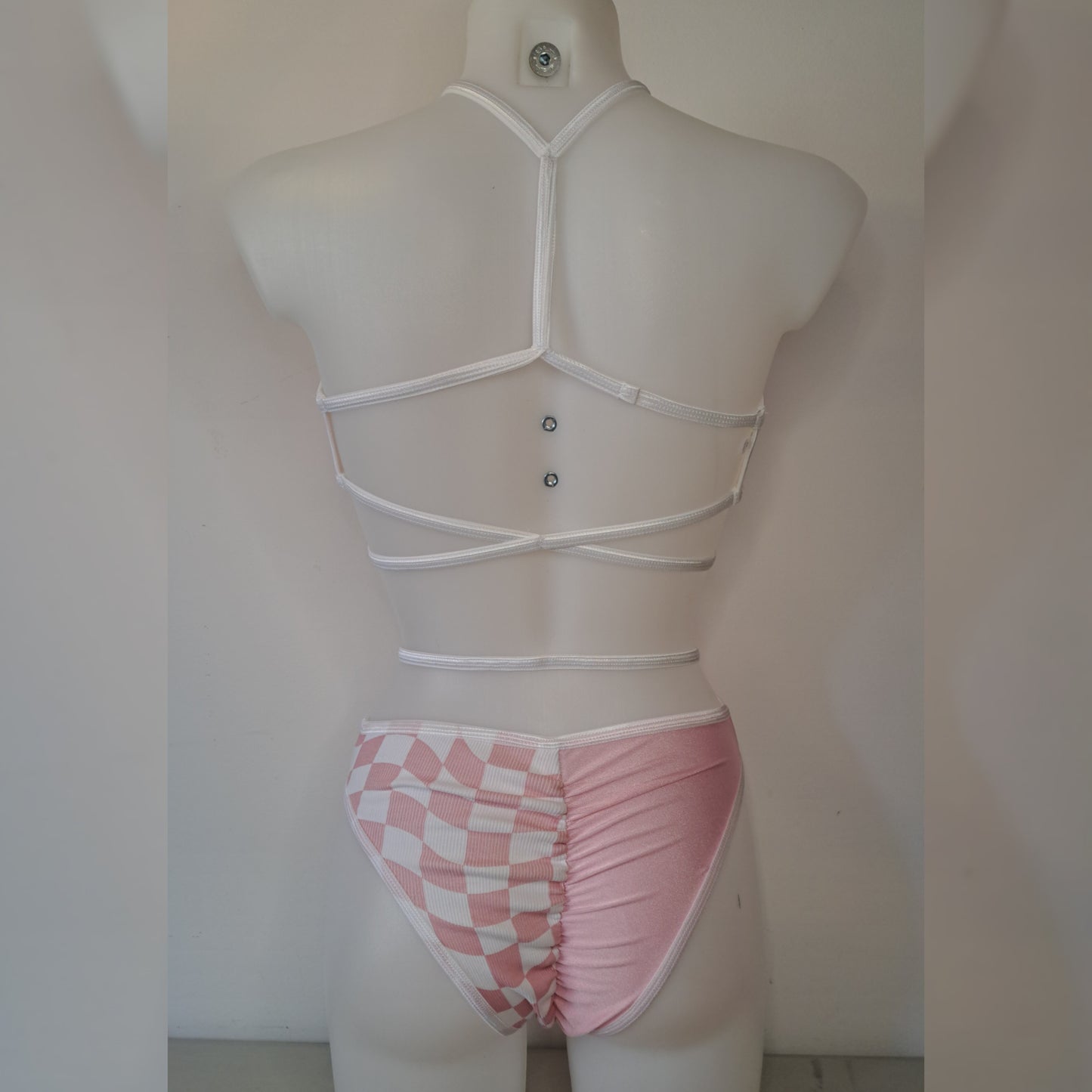 Completo dany scacchi rosa (sample)