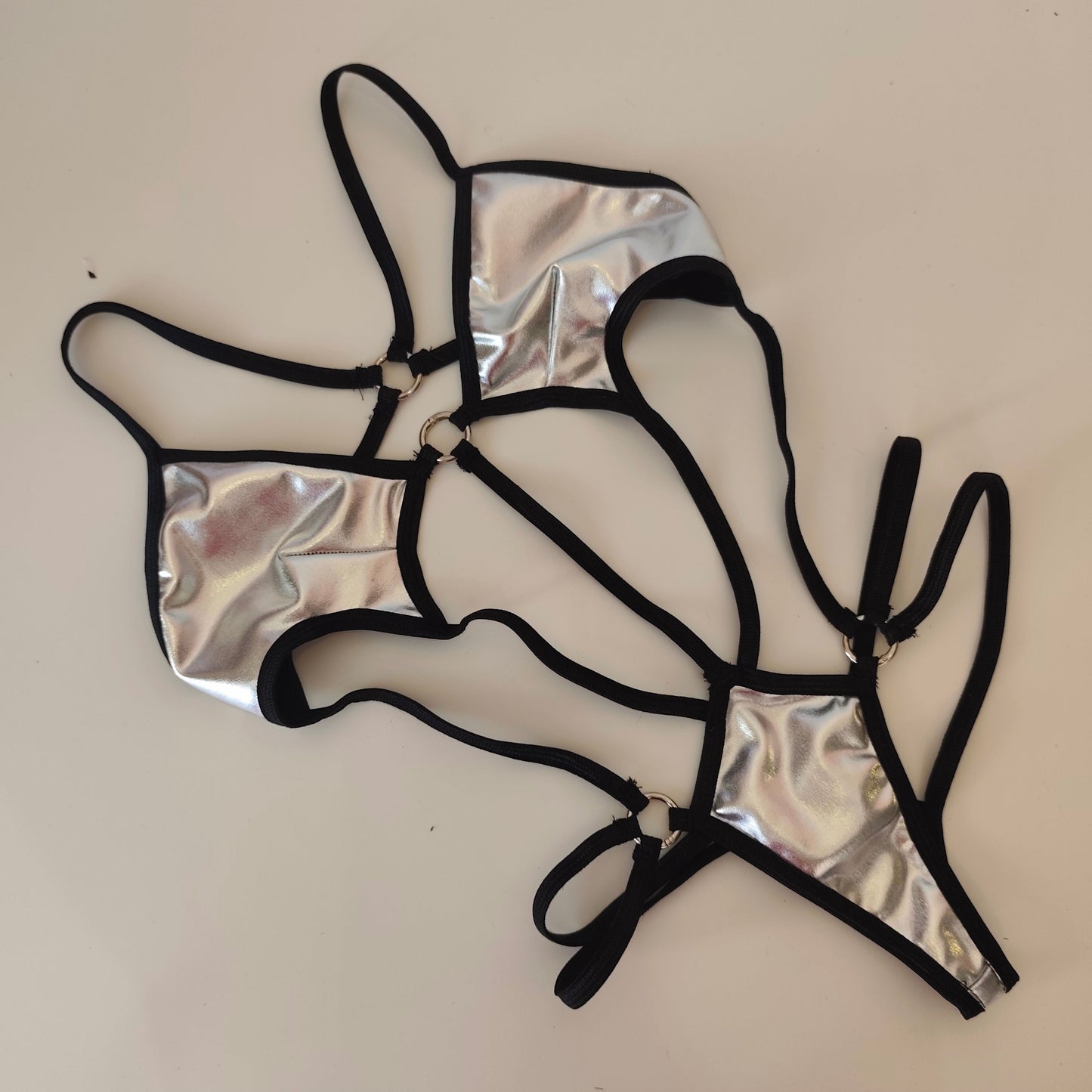 Body fake metal argento (sample)