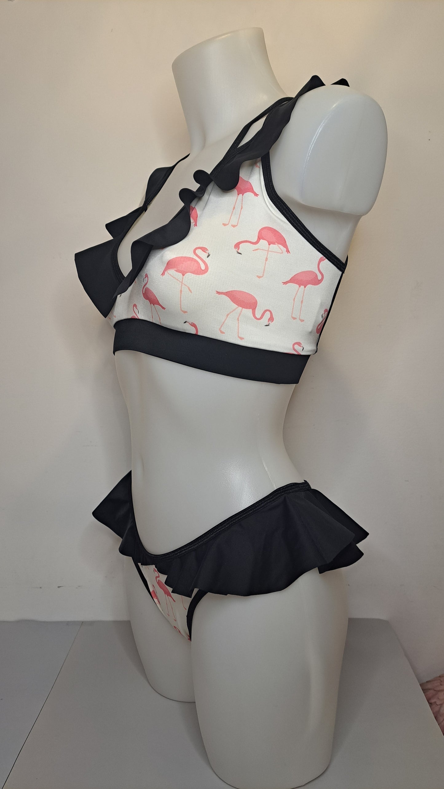Completo monia bikini volant flamingo white (sample)