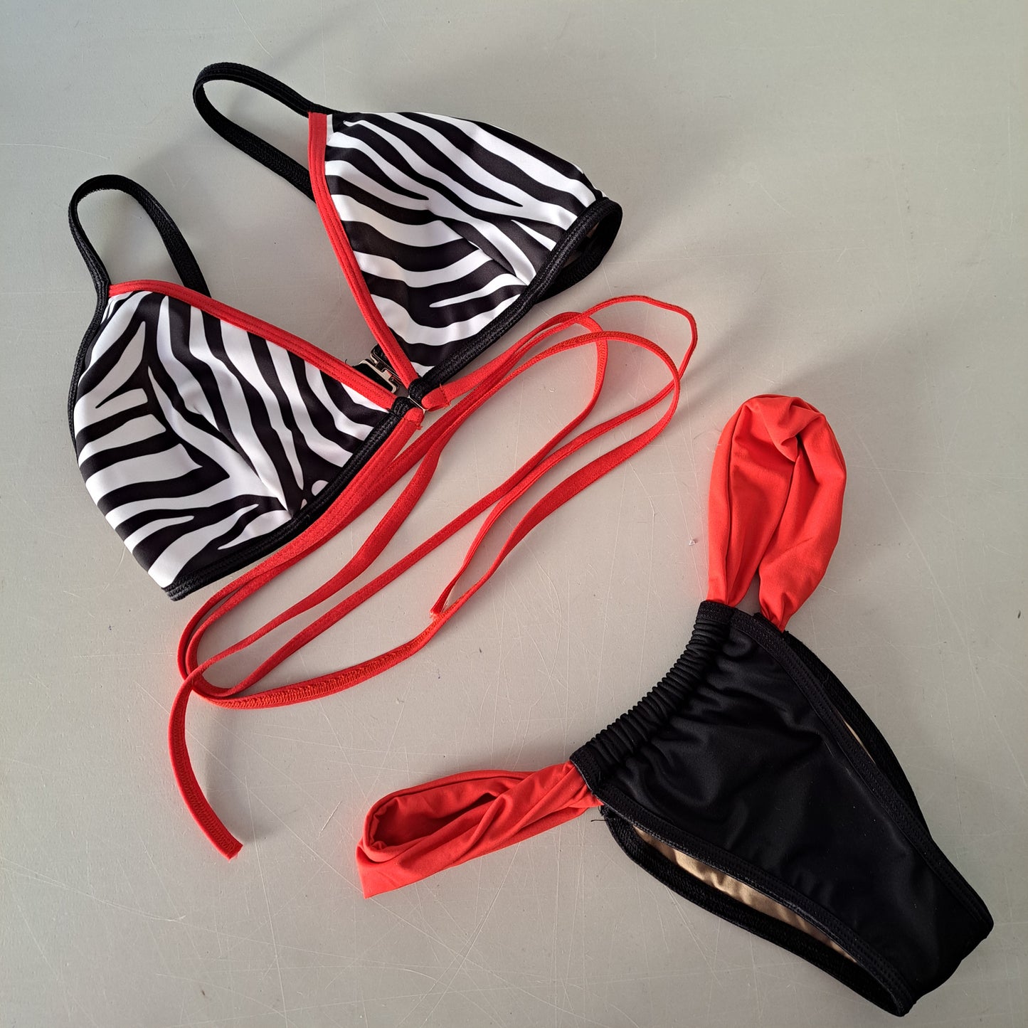 Completo bikini liv slip coco zebra rosso - Flamingo pole wear