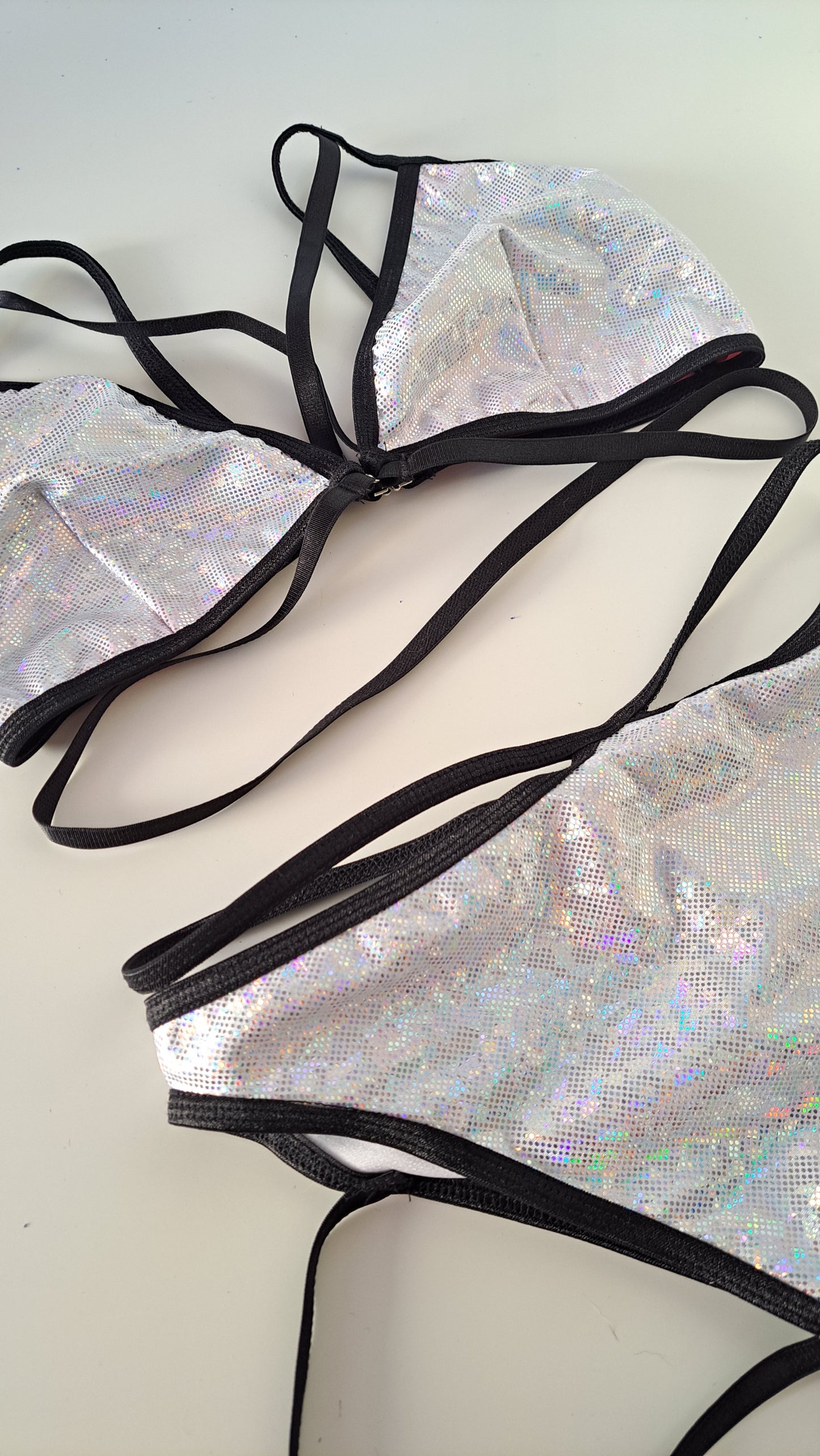 Completo liv high cut harness metal ologram