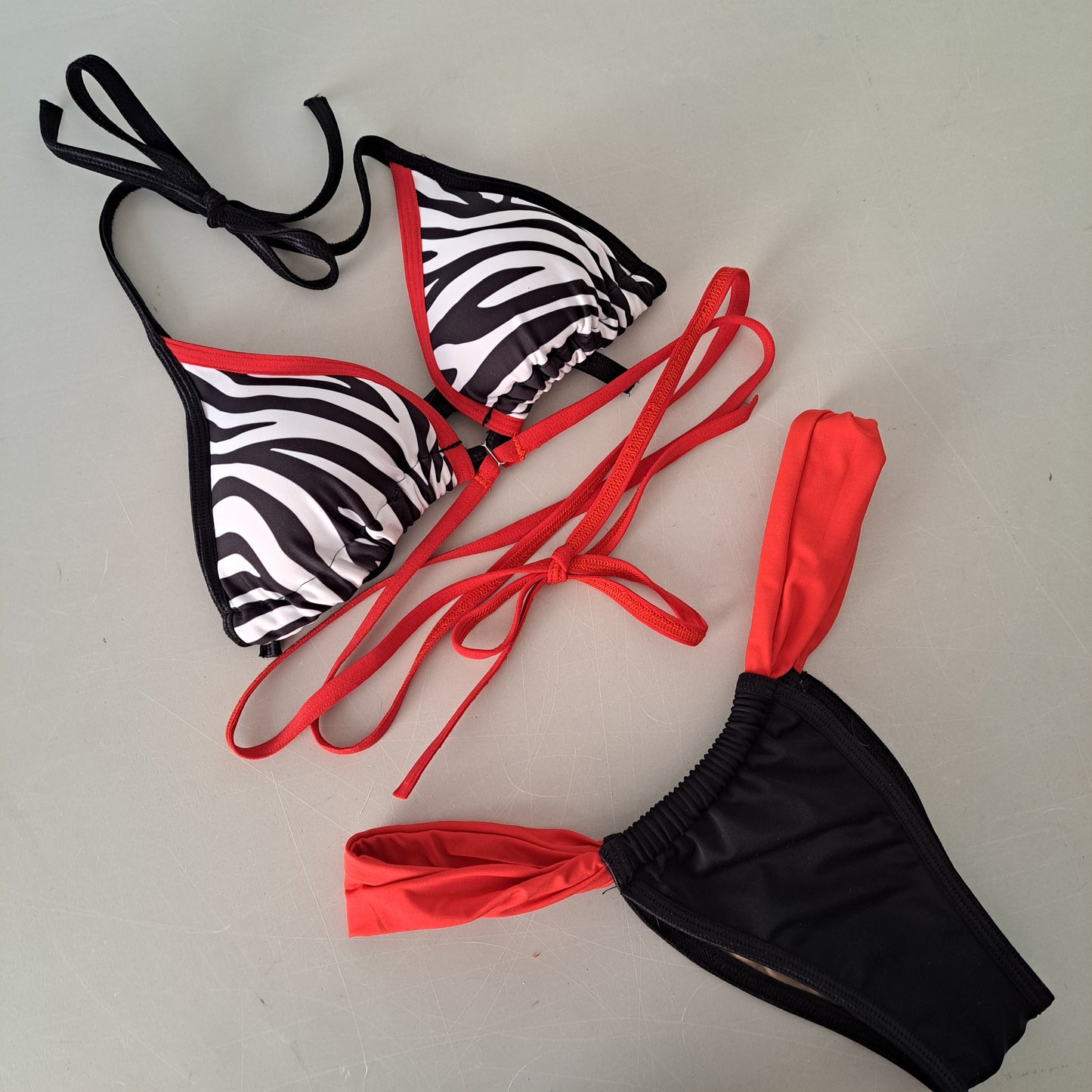 Completo bikini liv slip coco zebra rosso - Flamingo pole wear