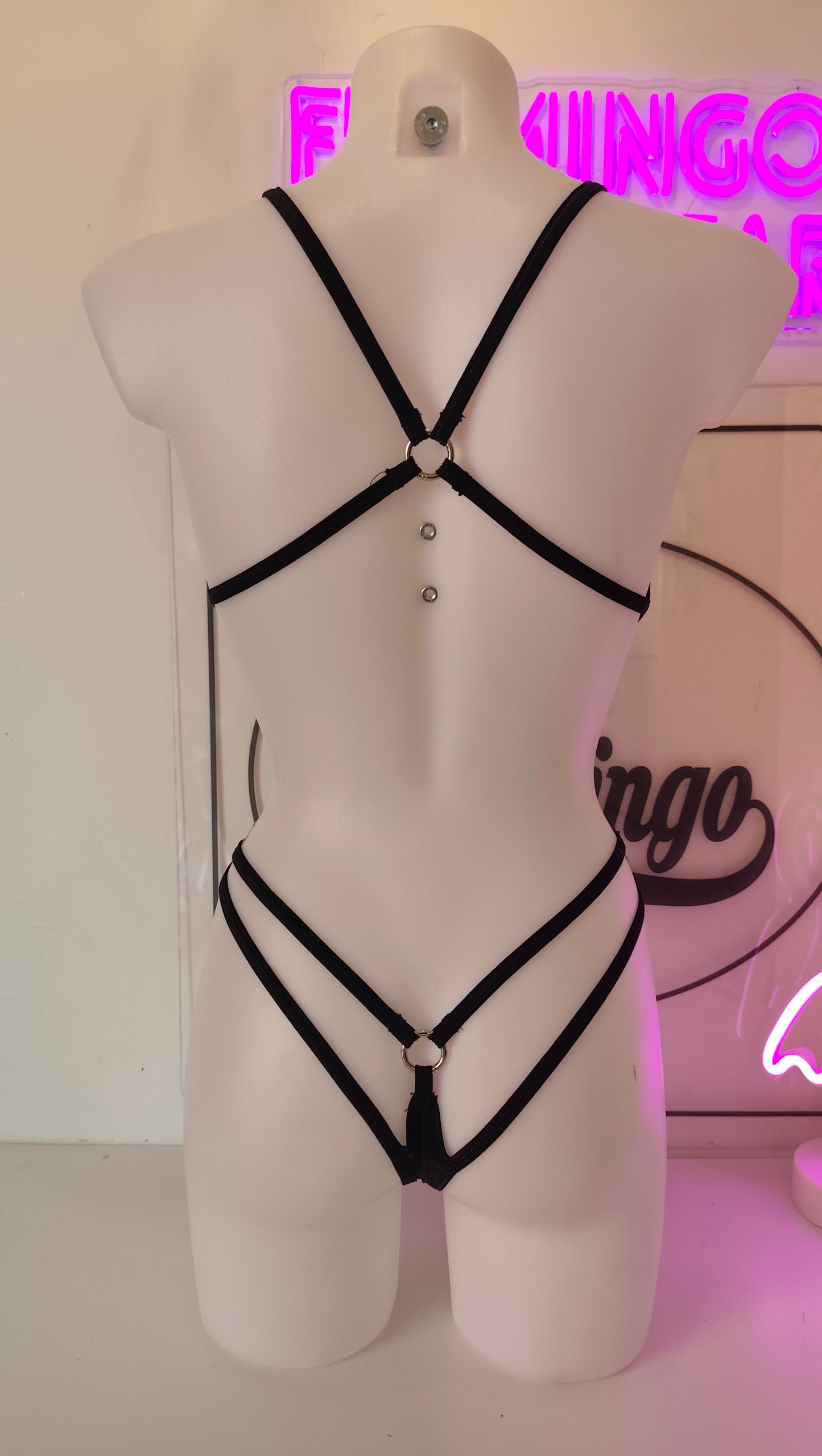 Body fake metal oro nero (sample)