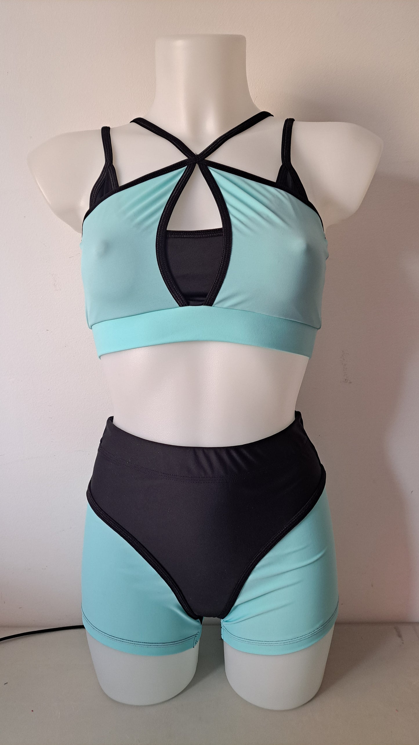 Completo yoga booty azzurro nero