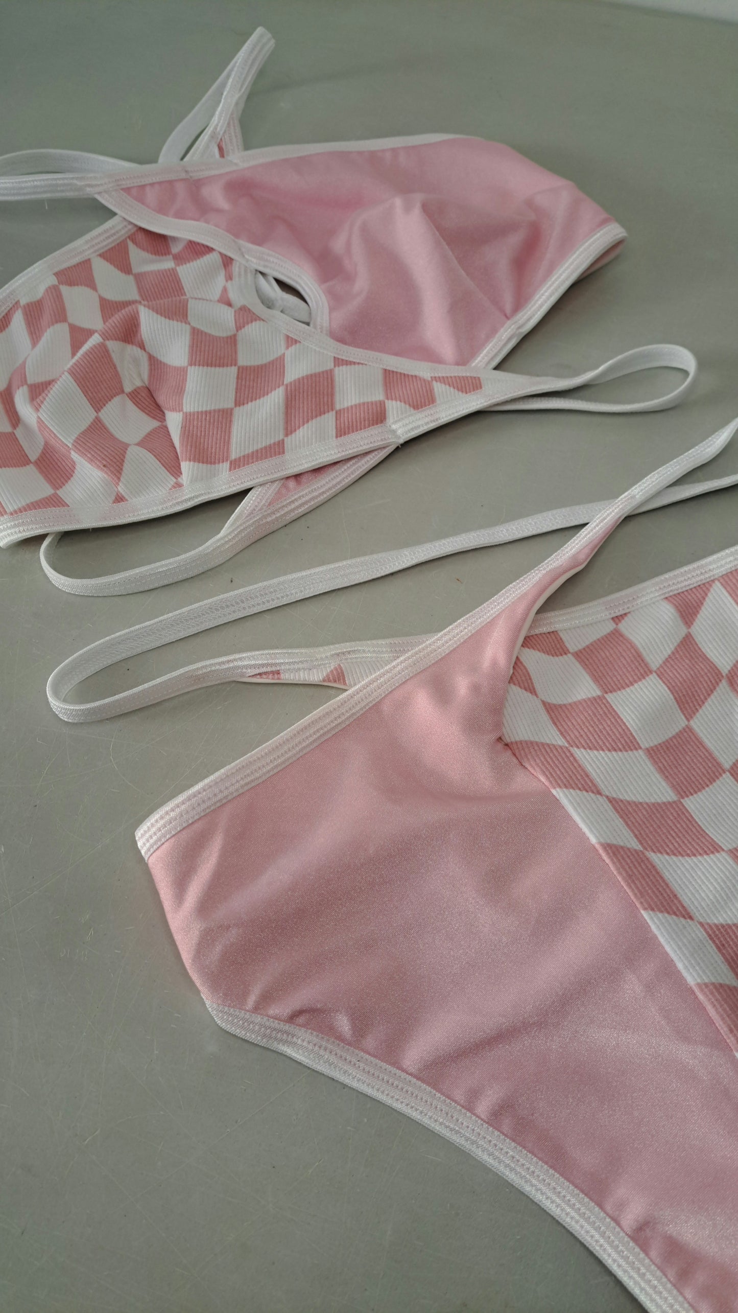Completo dany scacchi rosa (sample)