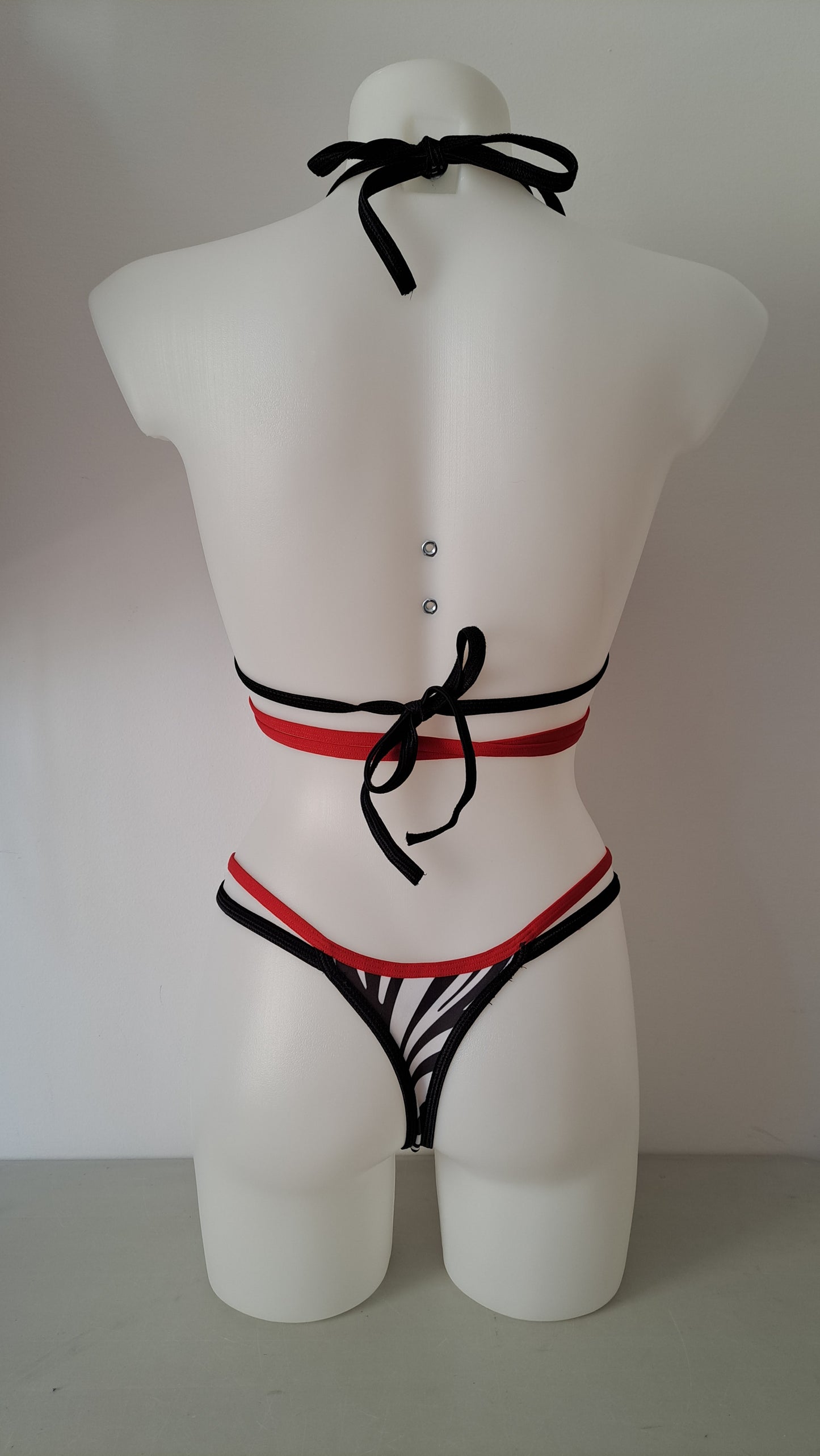 Completo bikini liv string zebra rosso - Flamingo pole wear