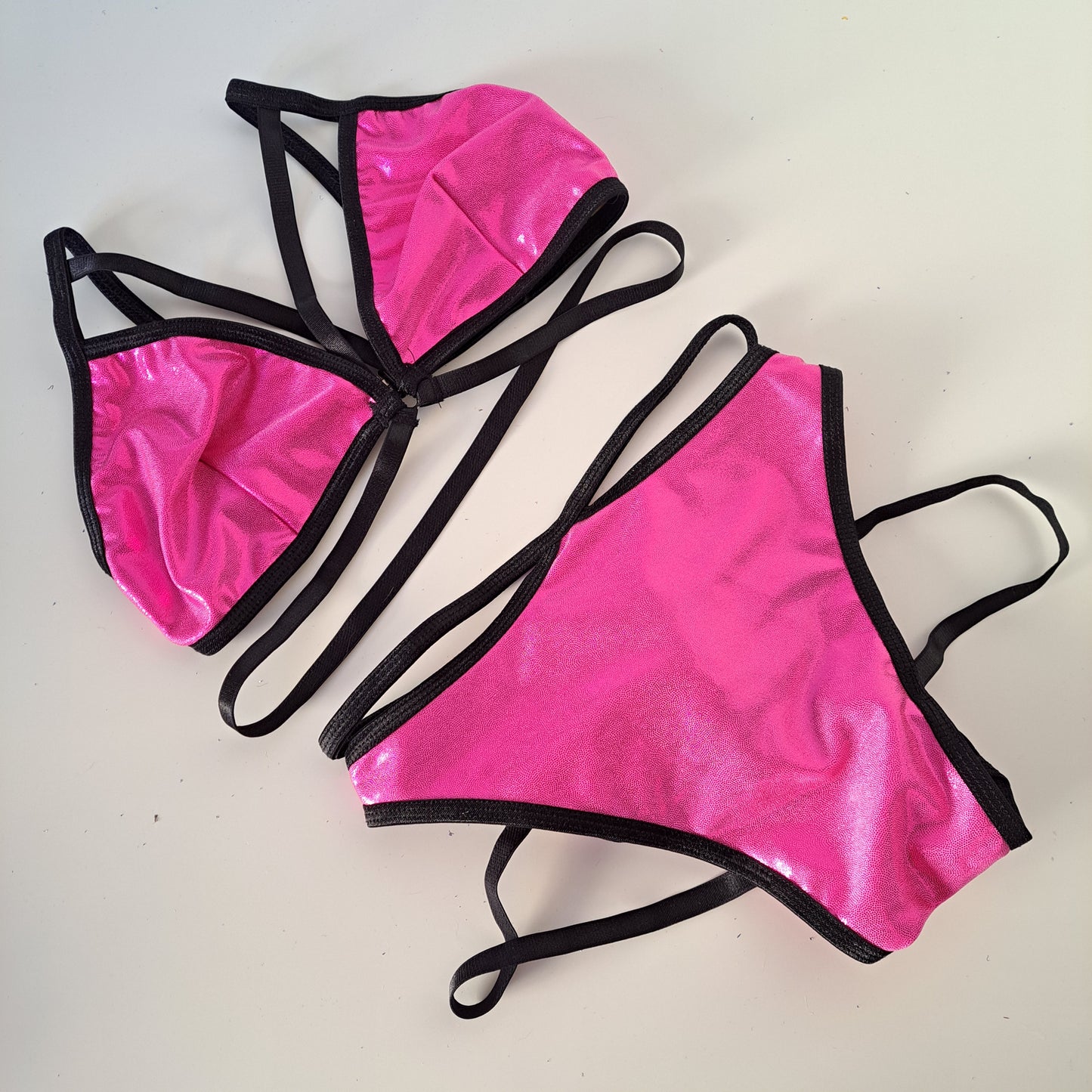 Completo liv high cut harness metal fucsia