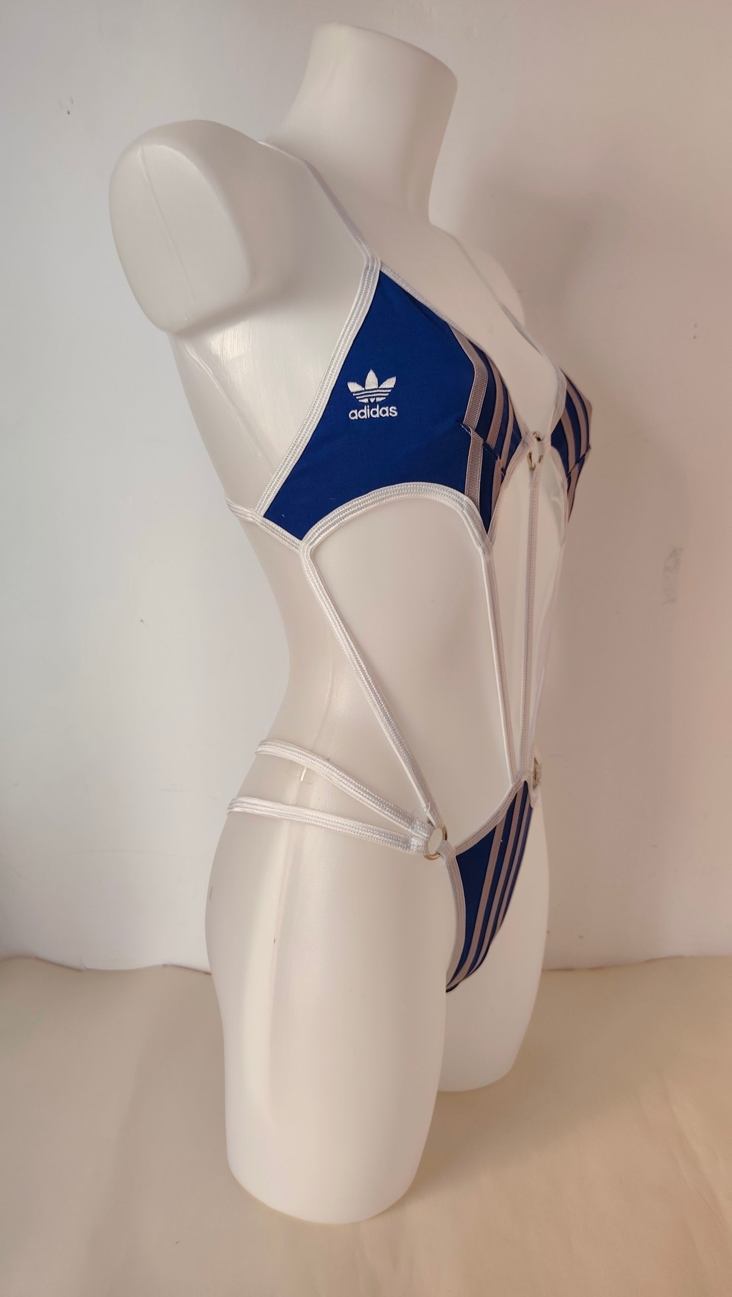 Body fake adidas blu + flamingo saver