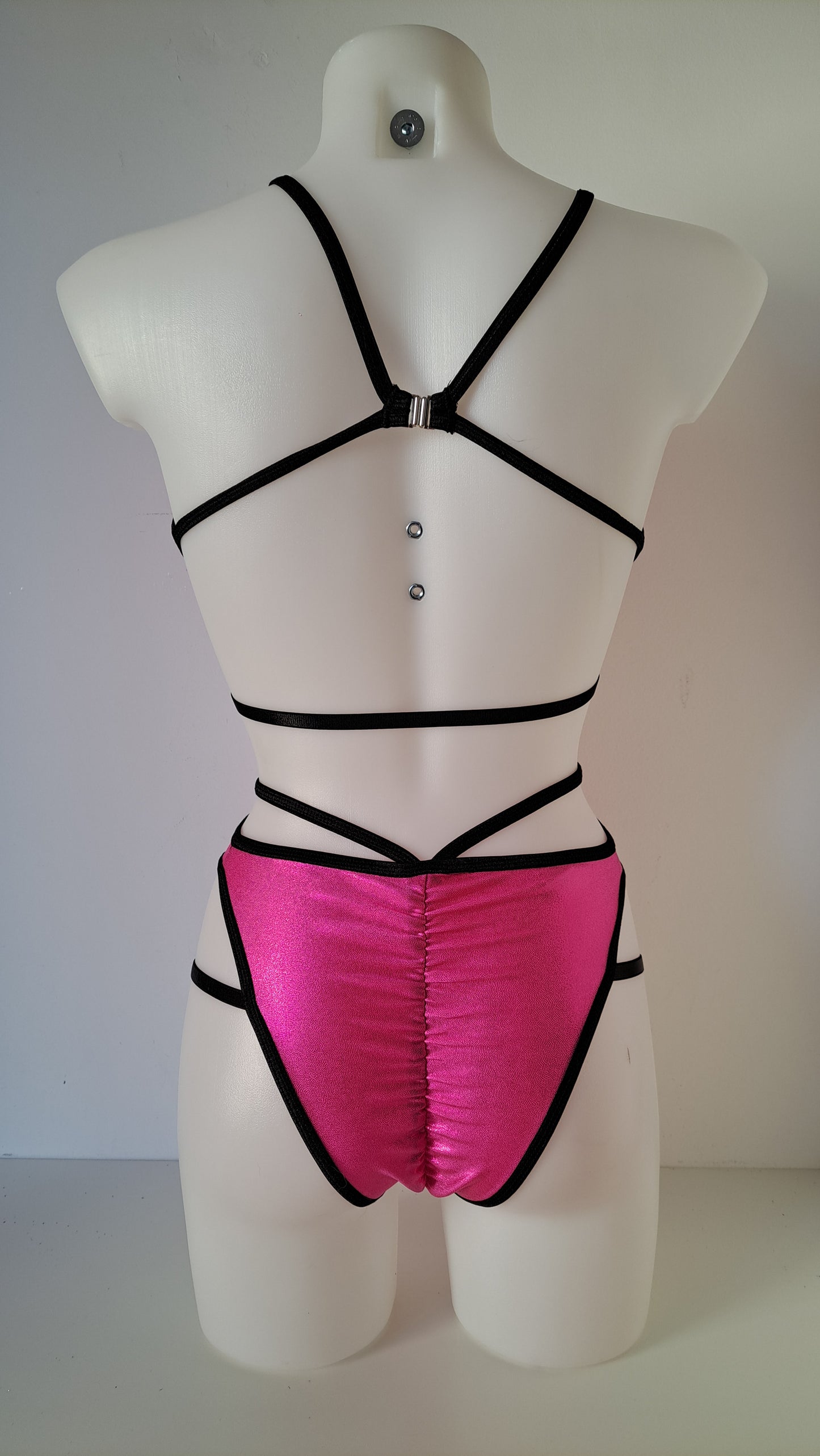 Completo liv high cut harness metal fucsia