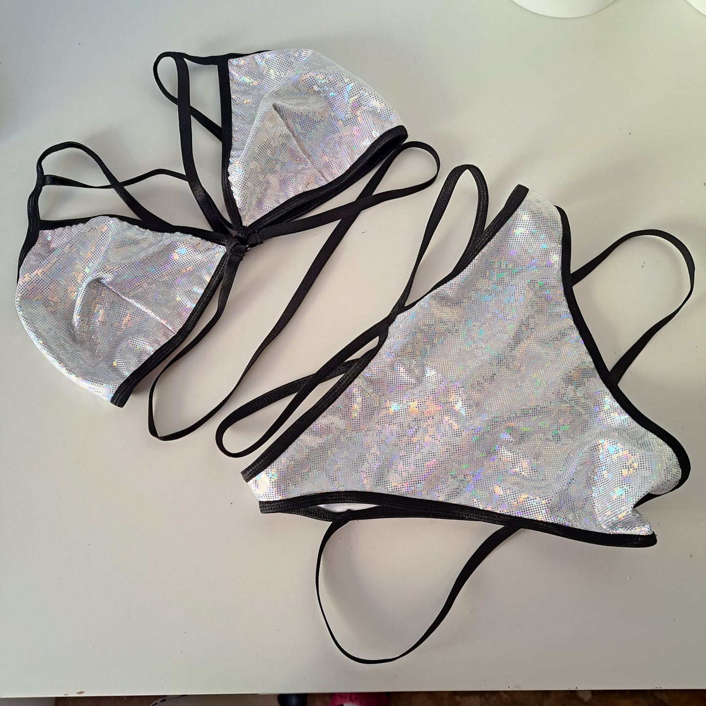 Completo liv high cut harness metal ologram