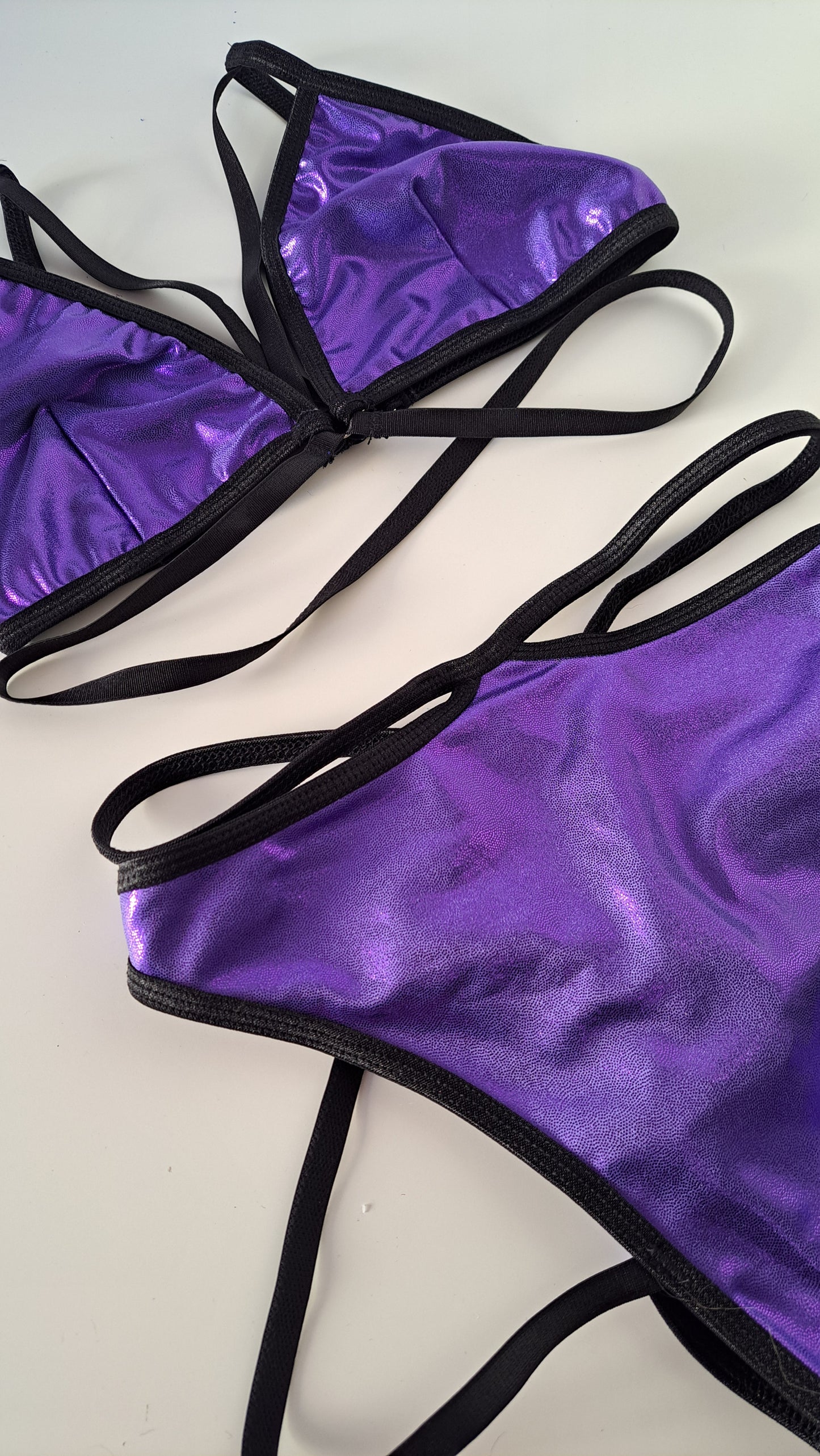 Completo liv high cut harness metal viola