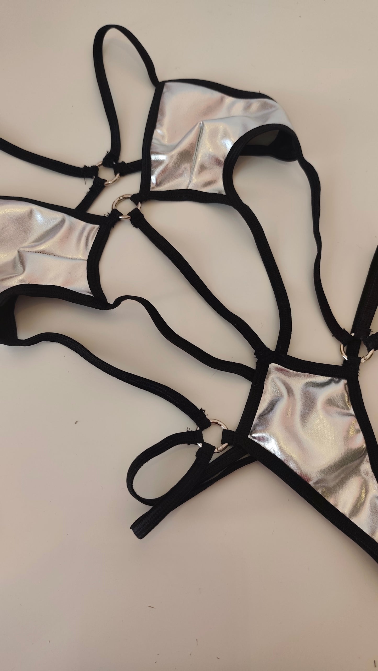 Body fake metal argento (sample)
