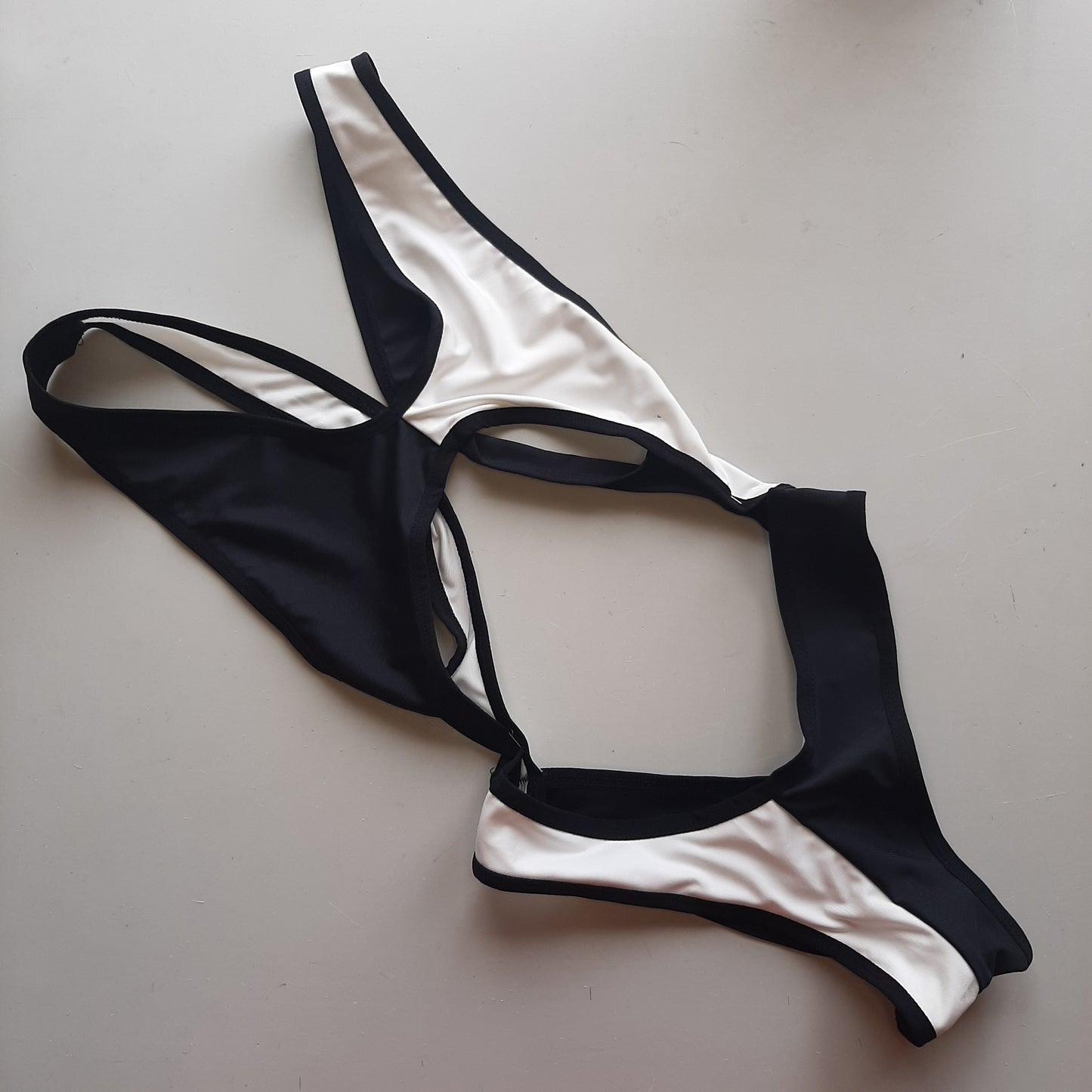 Body play black/white - Flamingo pole wear