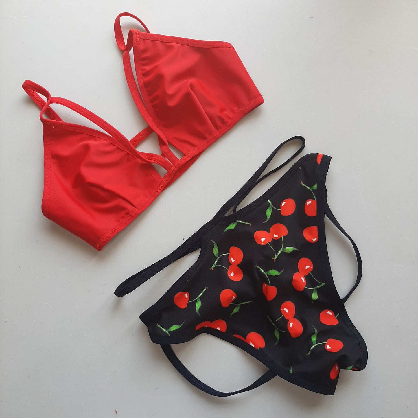 Completo high cut harness cherry black - Flamingo pole wear