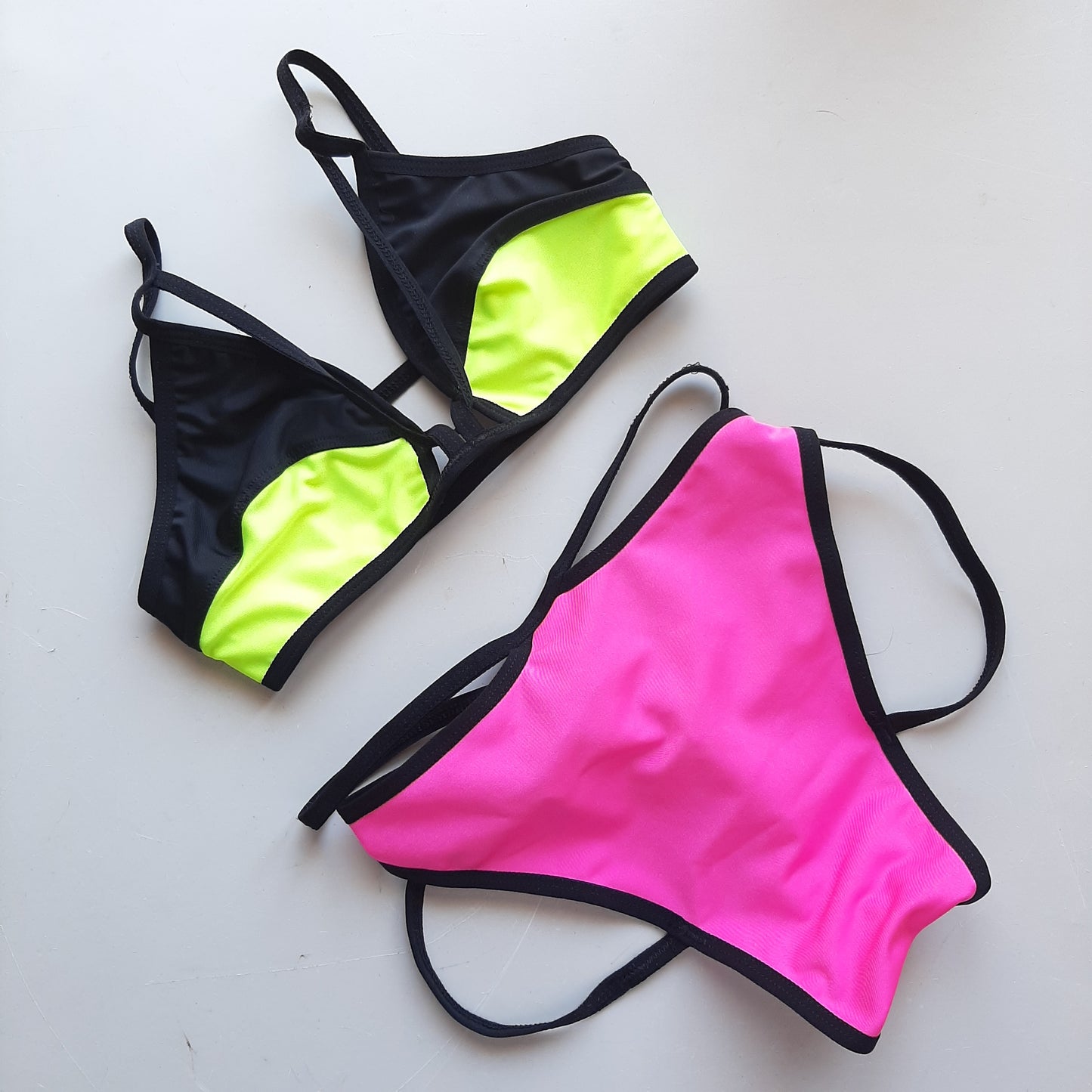 Completo high cut harness fluo/nero - Flamingo pole wear