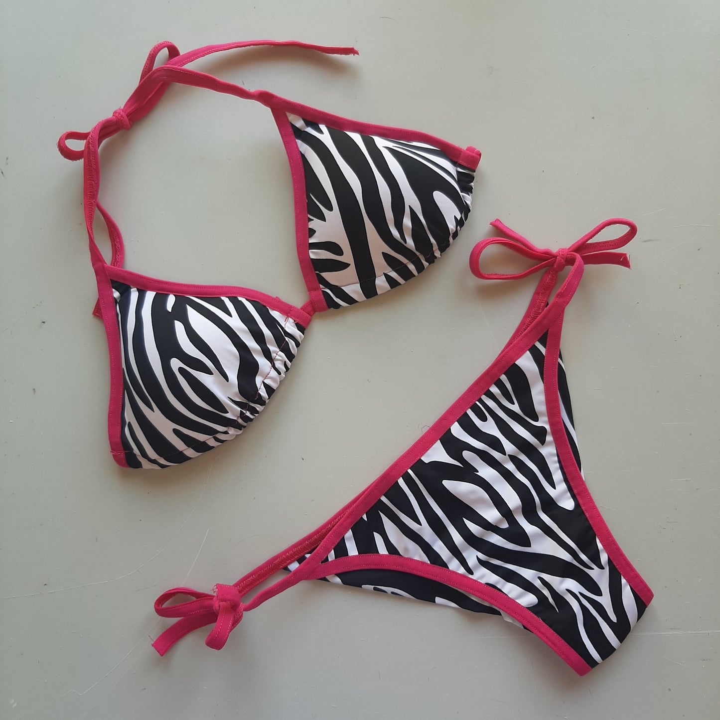 Completo bikini laccetti zebra / fucsia - Flamingo pole wear