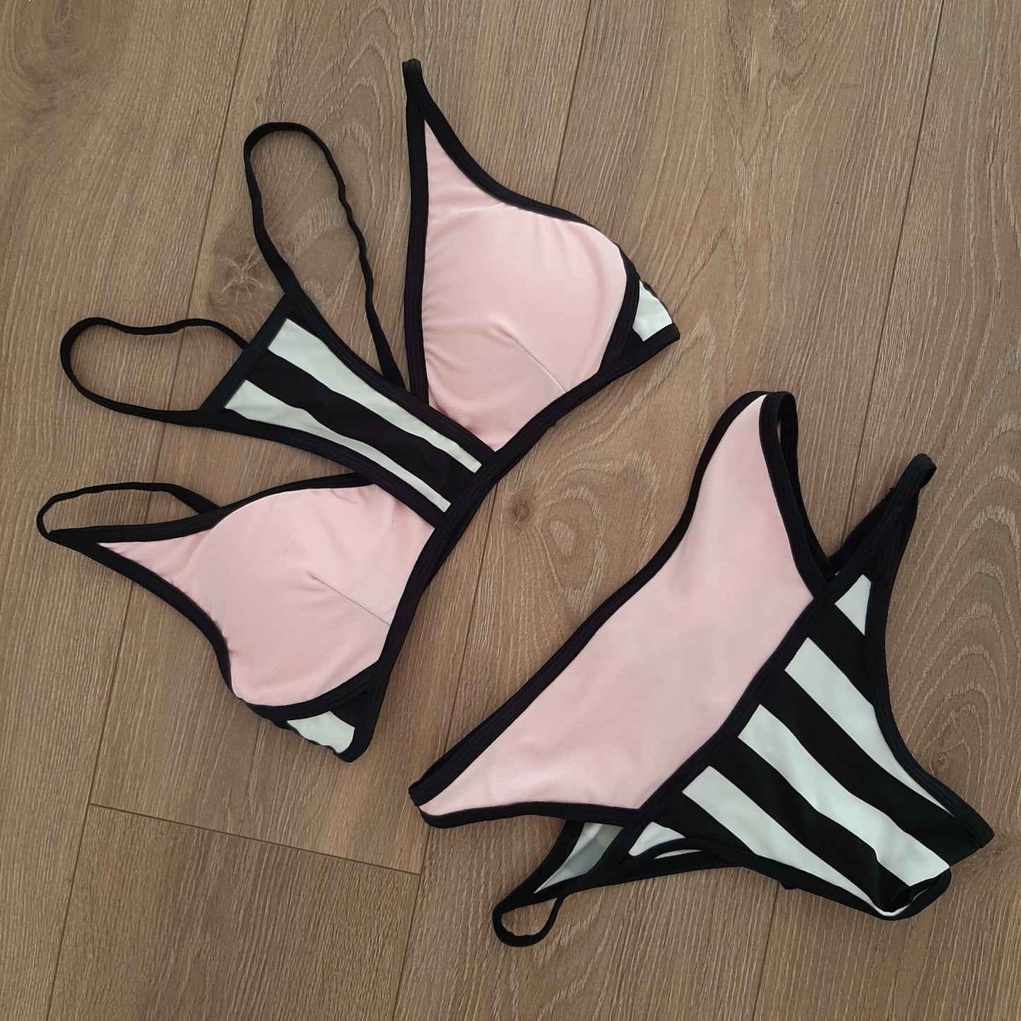 Top tie - Flamingo pole wear