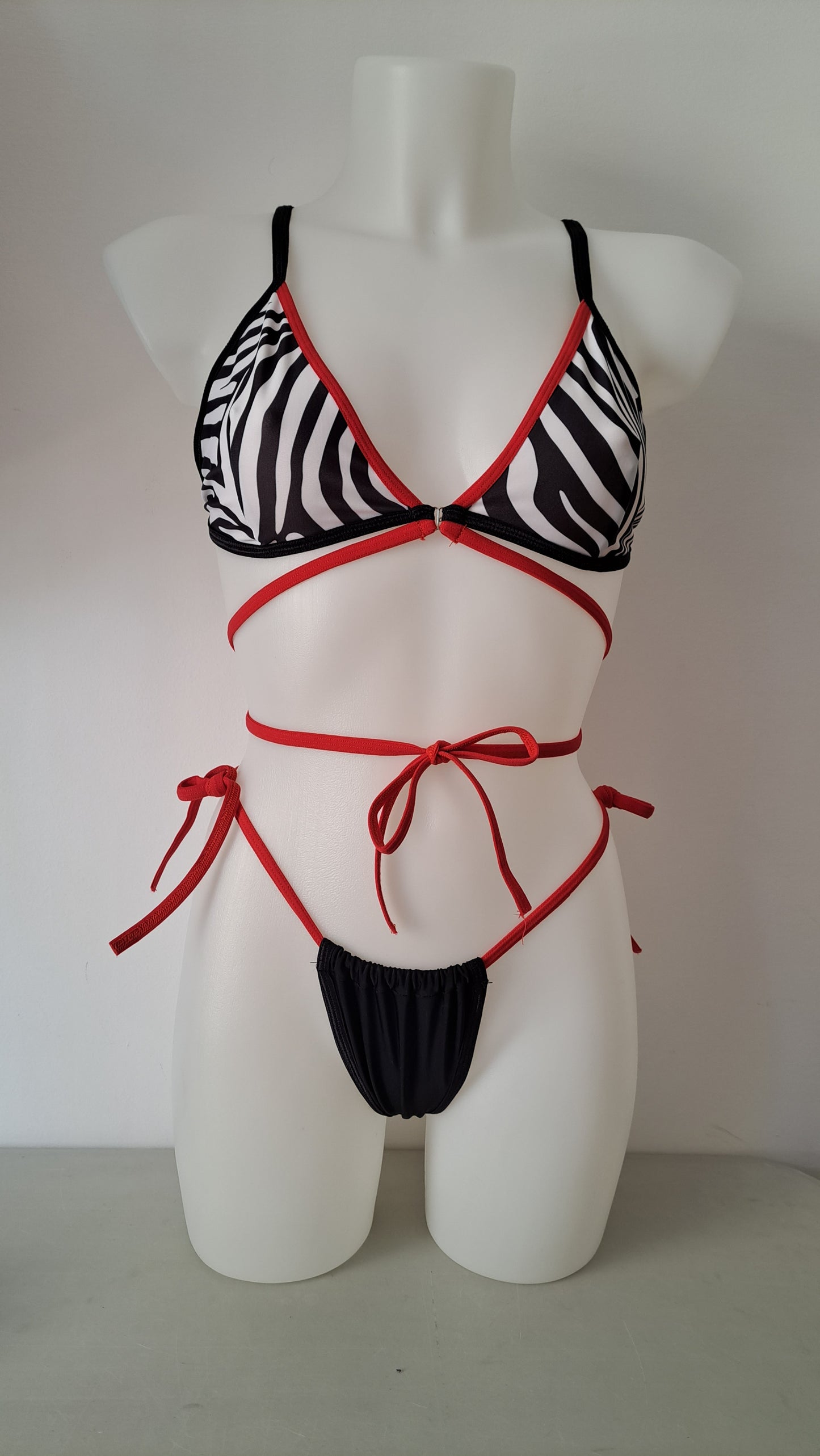 Completo bikini slip coco laccetti zebra rosso - Flamingo pole wear