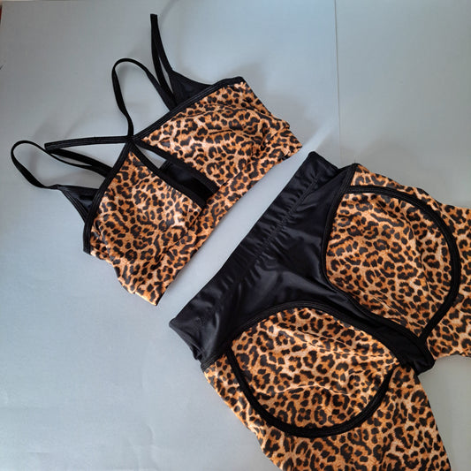Completo yoga booty maculato nero