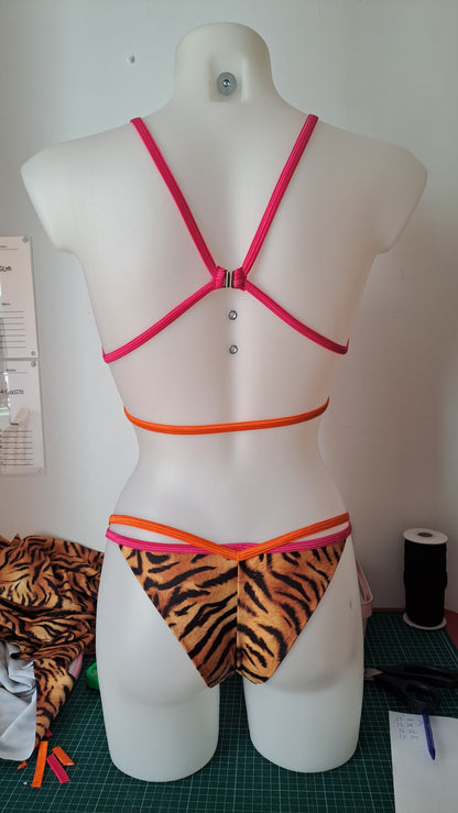 Completo liv summer tigrato fucsia arancio