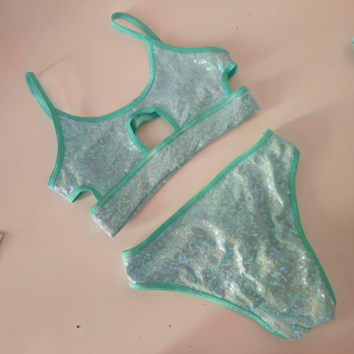 Slip high cut pailettes menta