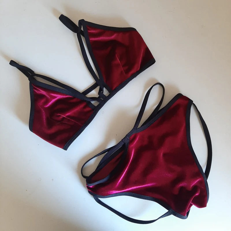 Completo high cut harness velluto bordeaux / nero