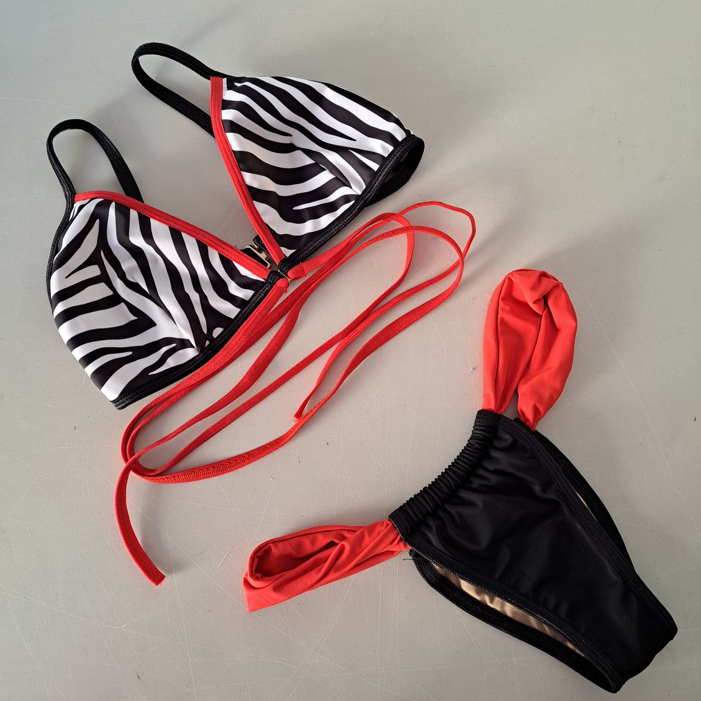 Completo bikini liv slip coco zebra rosso - Flamingo pole wear