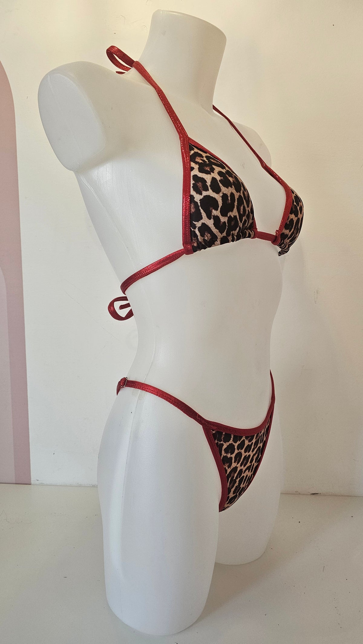 Bikini mare maculato rosso