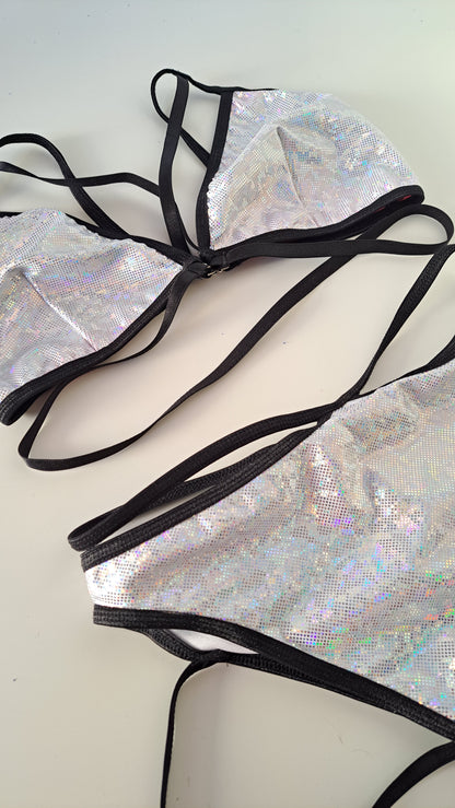 Completo liv high cut harness metal ologram