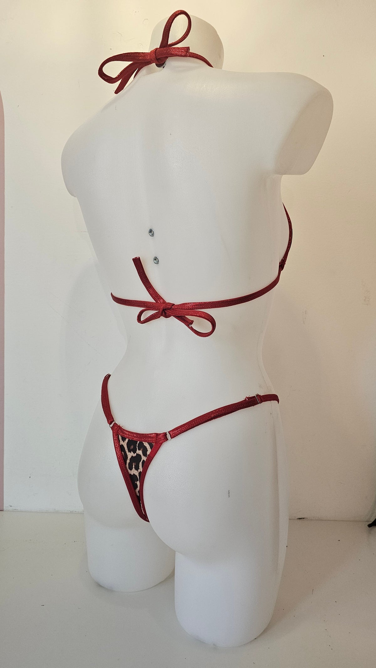 Bikini mare maculato rosso